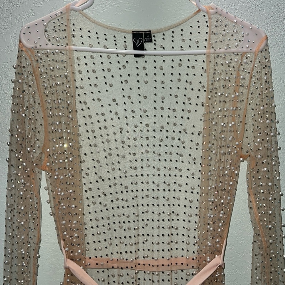 Windsor pearl long sleeve cover